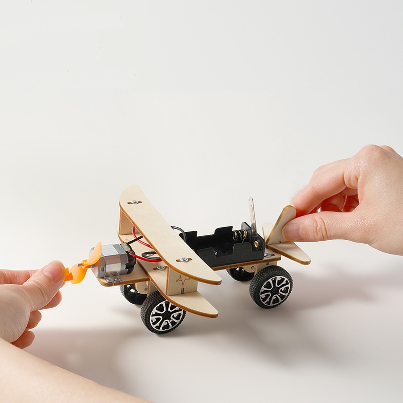 Kit Fai-da-Te per Assemblare A - Science Hobby Kit recensione e prezzo